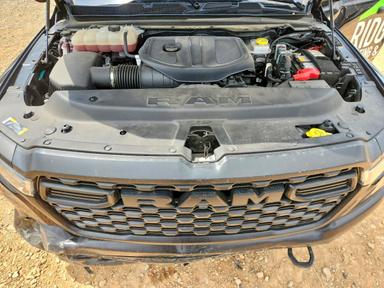 Vista de 2025 RAM 1500 TRADESMAN, ángulo 11