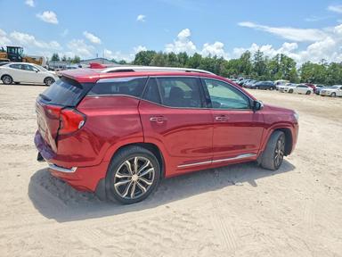 Vista de 2019 GMC TERRAIN DENALI, ángulo 3