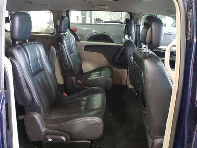 2012 CHRYSLER TOWN &amp; COUNTRY TOURING view, angle 11