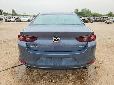 Вид 2024 MAZDA 3 PREFERRED, угол 6