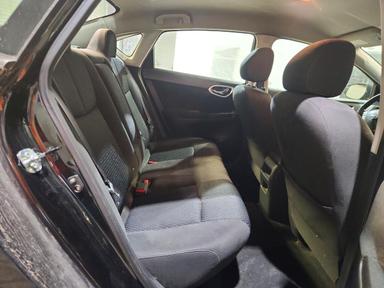 Vue de 2014 NISSAN SENTRA SR, angle 10