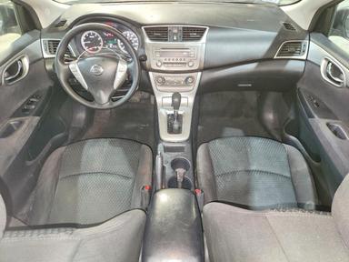 Vue de 2014 NISSAN SENTRA SR, angle 8