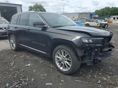 منظر 2023 JEEP GRAND CHEROKEE SUMMIT، زاوية 4