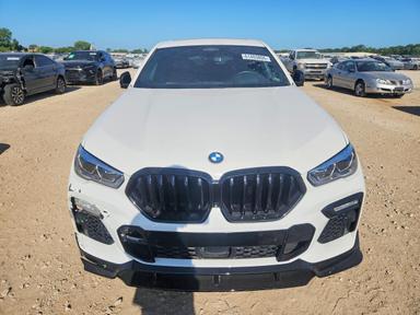 Vedere 2021 BMW X6 M50I, unghi 5
