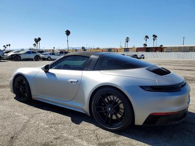 2024 PORSCHE 911 TARGA 4S/TARGA 4 GTS/50 YEARS view, angle 2