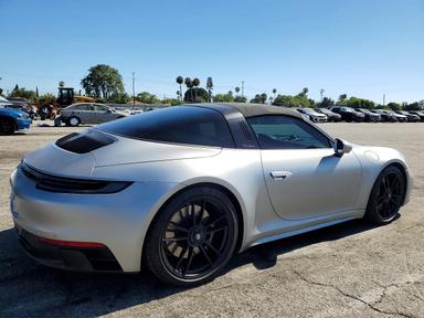2024 PORSCHE 911 TARGA 4S/TARGA 4 GTS/50 YEARS view, angle 3