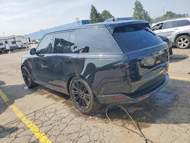 Вид 2026 LAND ROVER RANGE ROVER SE, угол 2