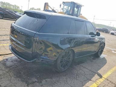 Вид 2026 LAND ROVER RANGE ROVER SE, угол 3