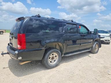 Vue de 2007 GMC YUKON XL K2500, angle 3