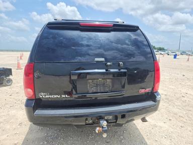 Vue de 2007 GMC YUKON XL K2500, angle 6