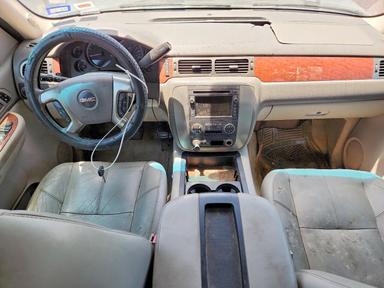 Vue de 2007 GMC YUKON XL K2500, angle 8