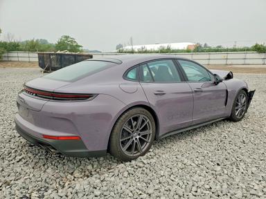 Vista de 2025 PORSCHE PANAMERA BASE, ángulo 3