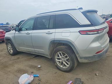 منظر 2025 JEEP GRAND CHEROKEE LAREDO، زاوية 2