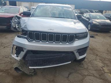 منظر 2025 JEEP GRAND CHEROKEE LAREDO، زاوية 5