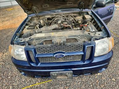 Вид 2004 FORD EXPLORER SPORT TRAC, угол 11