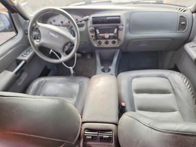Вид 2004 FORD EXPLORER SPORT TRAC, угол 8