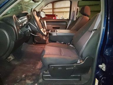 Вид 2010 CHEVROLET SILVERADO K1500 LT, угол 7