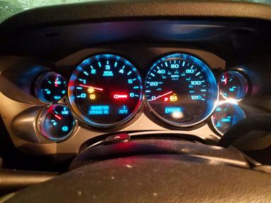 Вид 2010 CHEVROLET SILVERADO K1500 LT, угол 9