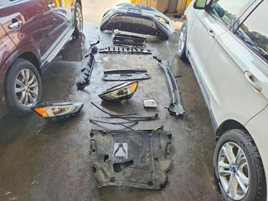 Вид 2019 FORD EDGE SEL, угол 12