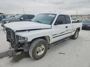 Vue de 1998 DODGE RAM 1500, angle 1