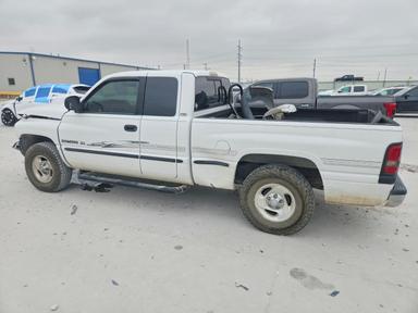 Vue de 1998 DODGE RAM 1500, angle 2