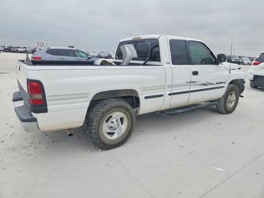Vue de 1998 DODGE RAM 1500, angle 3