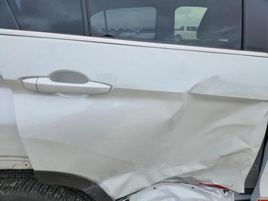 Вид 2024 MITSUBISHI ECLIPSE CROSS LE, угол 10