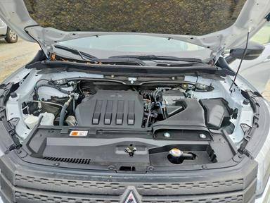 Вид 2024 MITSUBISHI ECLIPSE CROSS LE, угол 11