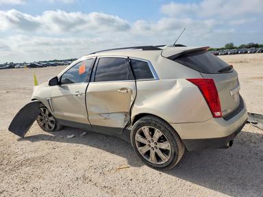 منظر 2016 CADILLAC SRX، زاوية 2
