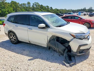 Вид 2020 HONDA PILOT TOURING, угол 4
