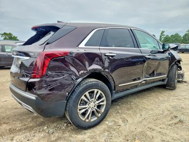 2021 CADILLAC XT5 PREMIUM LUXURY view, angle 3