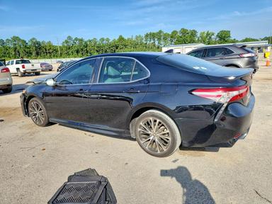 Вид 2019 TOYOTA CAMRY SE, угол 2