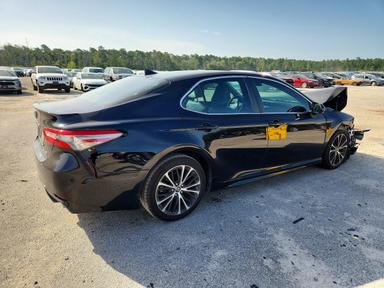 Вид 2019 TOYOTA CAMRY SE, угол 3