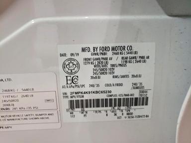 Vue de 2019 FORD EDGE TITANIUM, angle 13