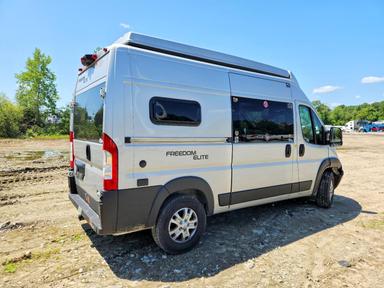 Вид 2025 RAM PROMASTER 1500 RV, угол 4