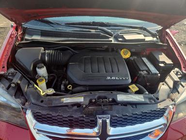 منظر 2015 DODGE GRAND CARAVAN SXT، زاوية 12