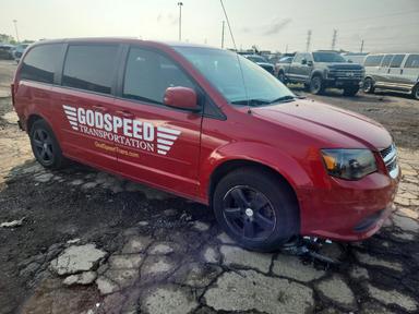 منظر 2015 DODGE GRAND CARAVAN SXT، زاوية 4