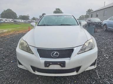 Vue de 2011 LEXUS IS 250, angle 5