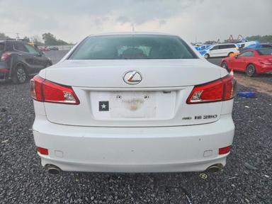 Vue de 2011 LEXUS IS 250, angle 6