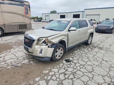 Vue de 2013 GMC TERRAIN SLE, angle 1