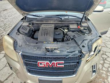 Vue de 2013 GMC TERRAIN SLE, angle 12