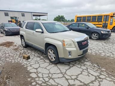 Vue de 2013 GMC TERRAIN SLE, angle 4