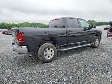 Вид 2025 RAM 2500 BIG HORN, угол 3