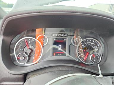 Вид 2025 RAM 2500 BIG HORN, угол 9