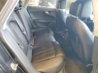 Vue de 2016 AUDI A7 PRESTIGE, angle 10