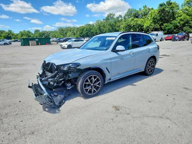 Vue de 2023 BMW X3 XDRIVE30I, angle 1