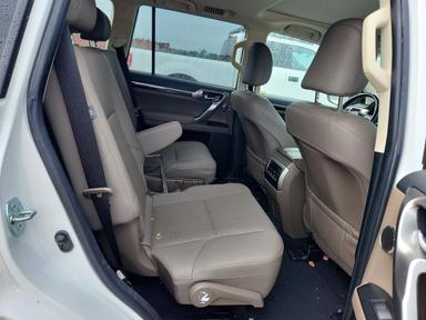 Vue de 2022 LEXUS GX 460, angle 11