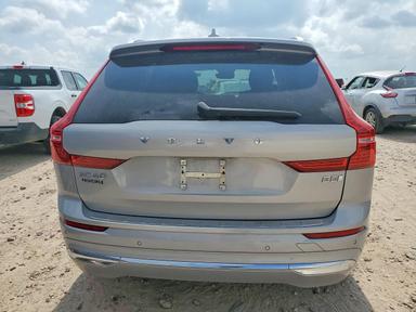 Vista de 2023 VOLVO XC60 PLUS, ángulo 6