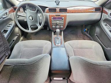 Vista de 2012 CHEVROLET IMPALA LS, ángulo 8