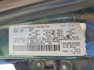 Vue de 1999 TOYOTA 4RUNNER SR5, angle 13